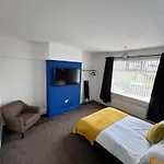 Contractor Accommodation Newcastle City Centre 7 Beds Wifi And Free Parking