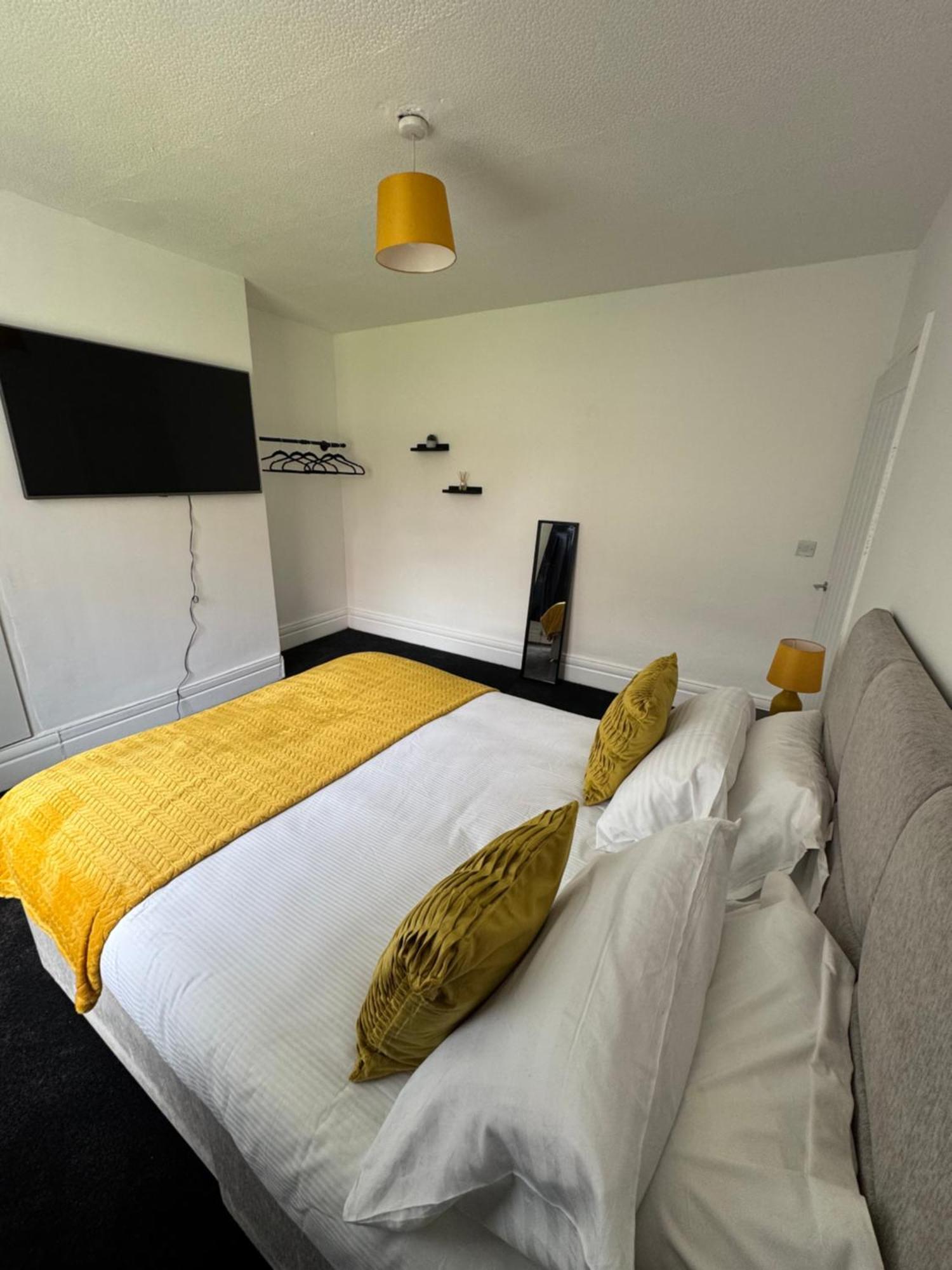 Contractor Centre 7 Beds Wifi And Free Parking *